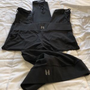 Victoria Secret leggings 2 pair